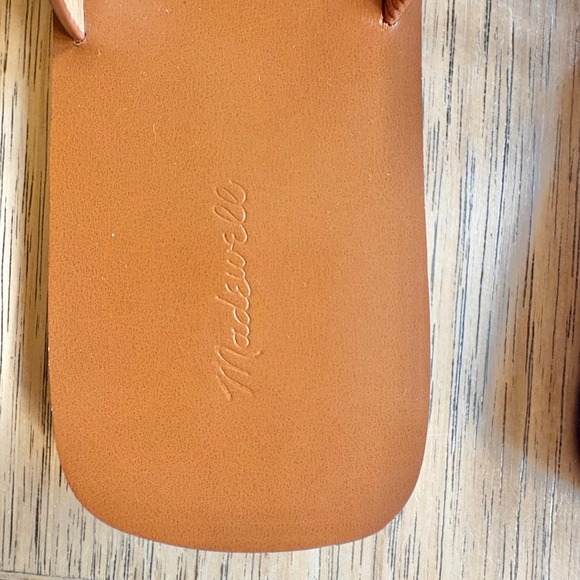 Madewell Leather Toe‎ Ring Criss Cross Sandals - Picture 6 of 7